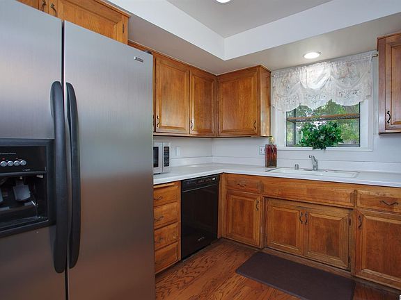 5th image of 2608 S 10th Ave
