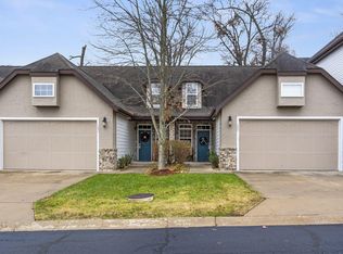 123 Residence Ln BUILDING 4-3, Branson, MO 65616