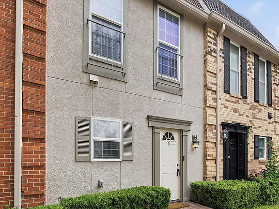 3rd image of 2727 Shelby Ave APT D