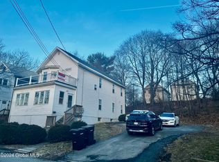 243 11th St, Troy, NY 12180