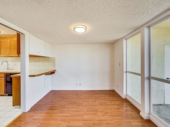 4th image of 2901 David Ave