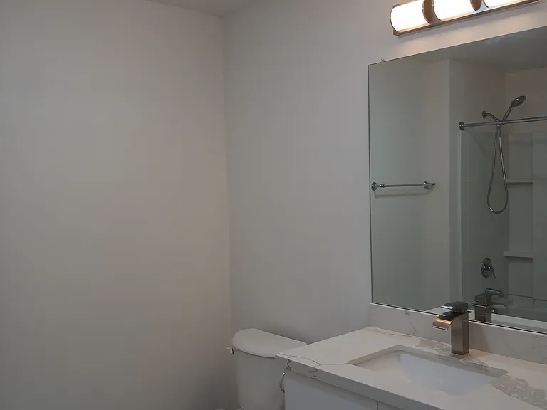Orchard Park Apartment — Photo 27
