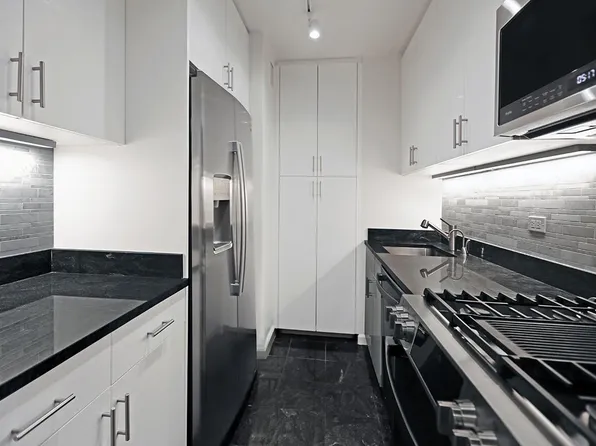 1365 York Avenue image 1 of 9