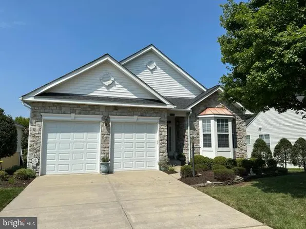 3843 Mulberry Point Ct, Dumfries, VA 22025