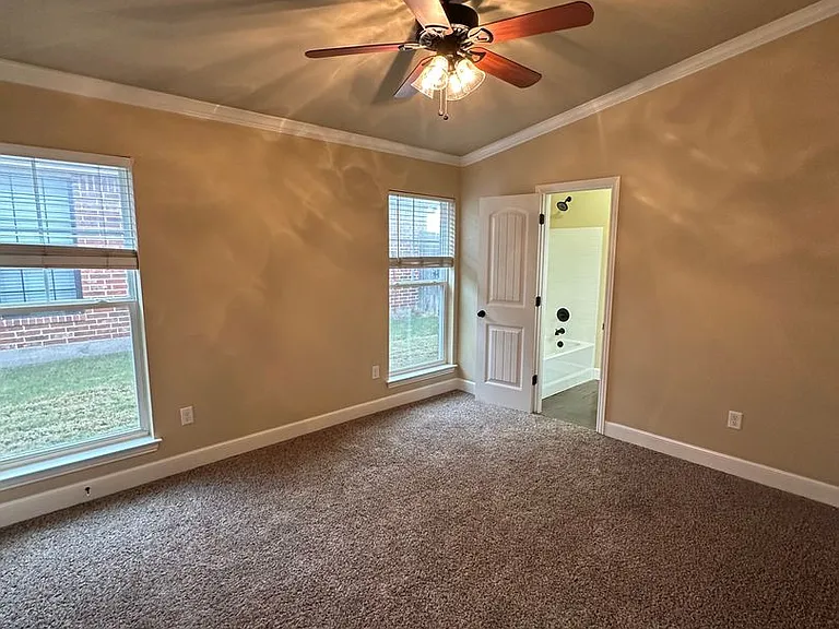 3820 Carrera Ln — Photo 9