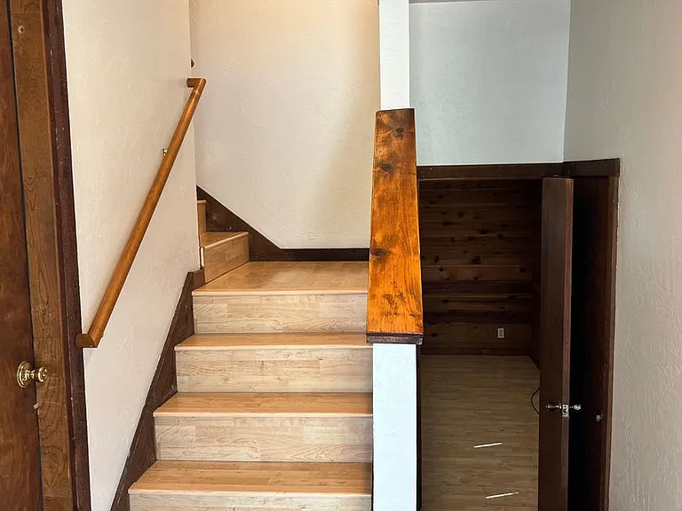 2320 Calumet Cir #B — Photo 2