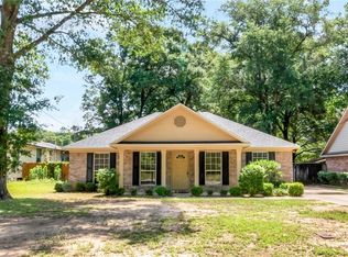 2778 Valley Forge Dr, Mobile, AL 36618