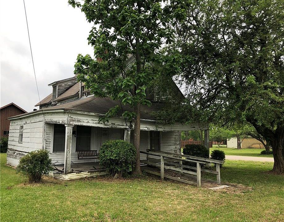 1st image of 600 Pecan St