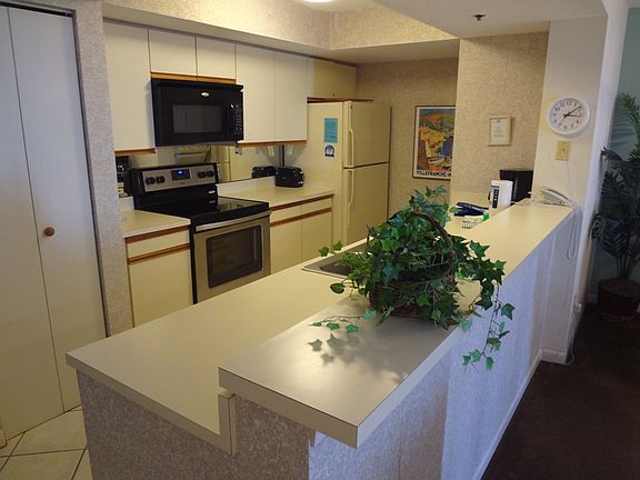5th image of 480 Gulf Shore Dr Unit 308