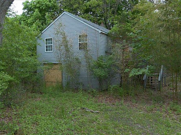 2nd image of 205 N Washington Avenue