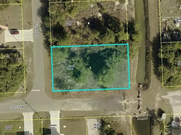 59 Alan Ave S, Lehigh Acres, FL 33976