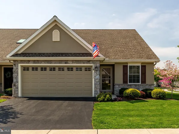 1352 Willow Creek Dr, Mount Joy, PA 17552
