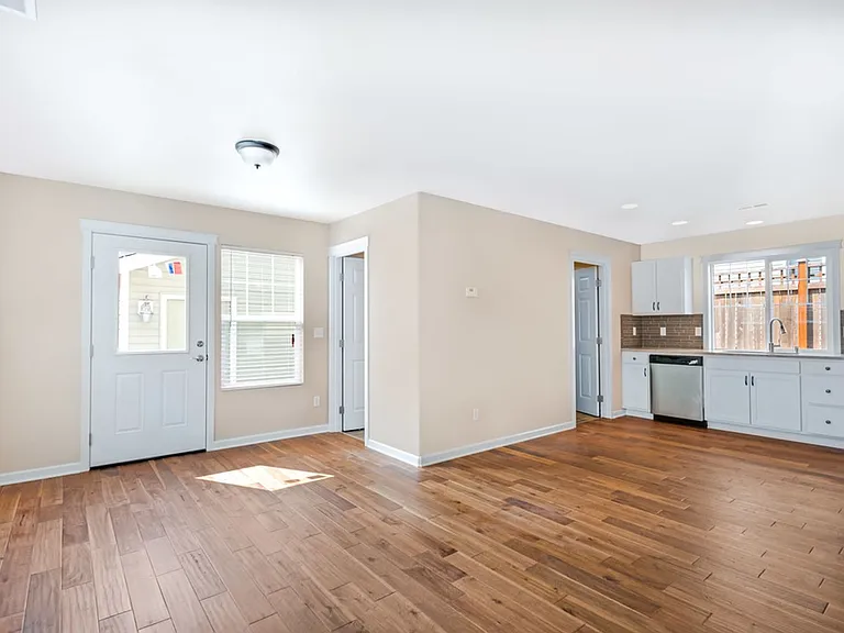 7617 Orchard Ave SE — Photo 6