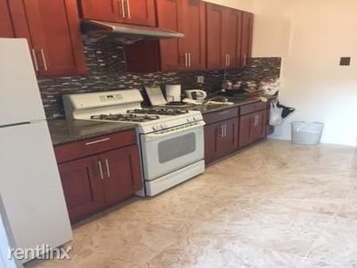 7138 67th St, Glendale, NY, 11385