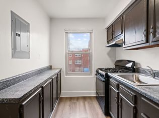 1814-1816 THE ASHTON, Washington, DC 20018