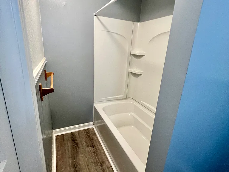 136 Church St #B — Photo 10