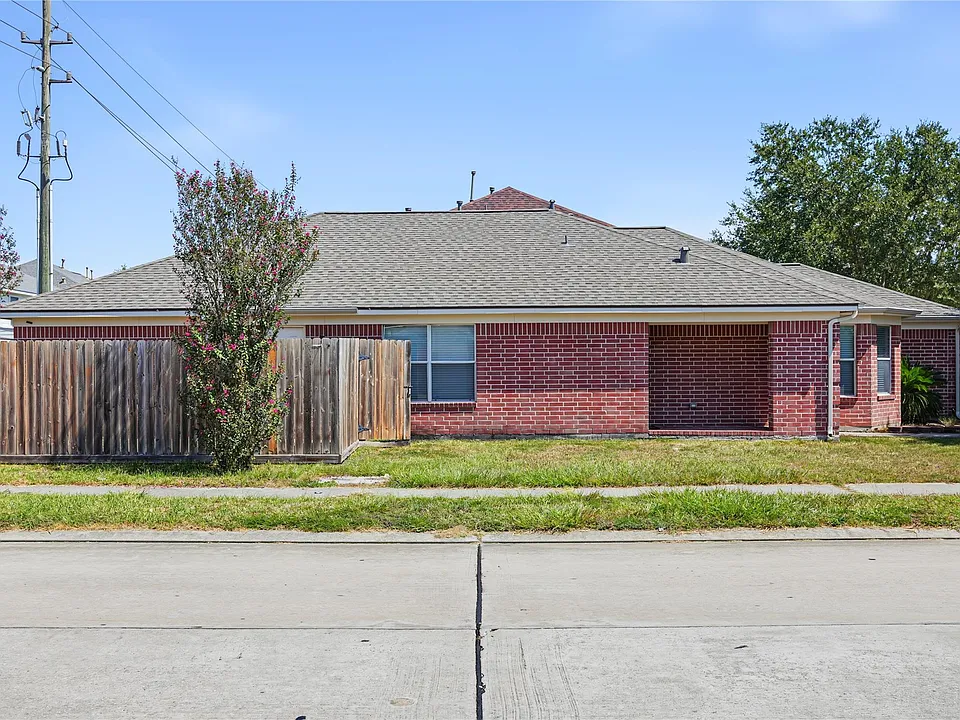 7303 Foxvista Ln