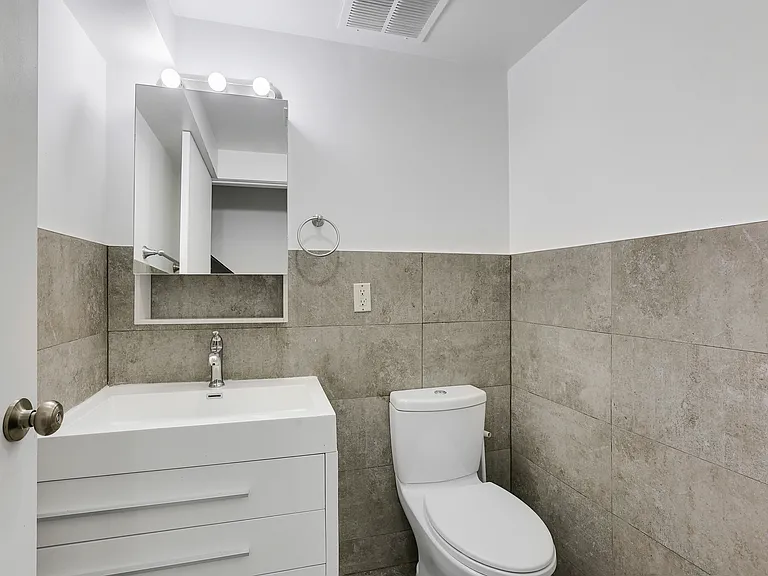 730 Lafayette Ave #1L — Photo 11
