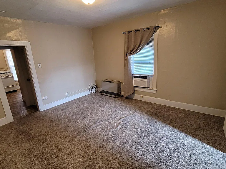 1036 Rood Ave #4 — Photo 15