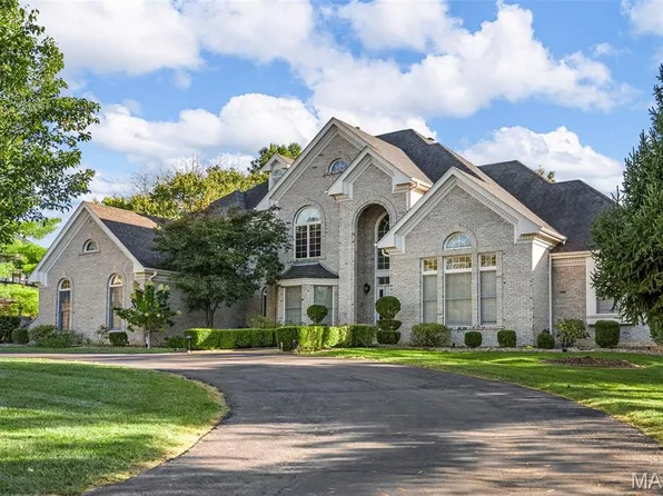 13020 Pingry Pl, Saint Louis, MO 63131