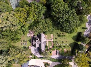 3700 W 65th St, Mission Hills, KS 66208