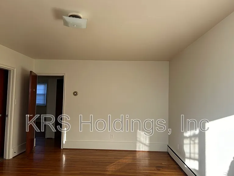 383 Monticello Ave — Photo 8