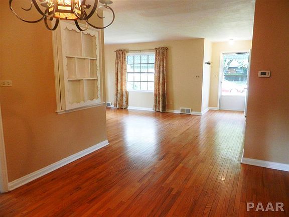 3rd image of 2725 N Golf Dr