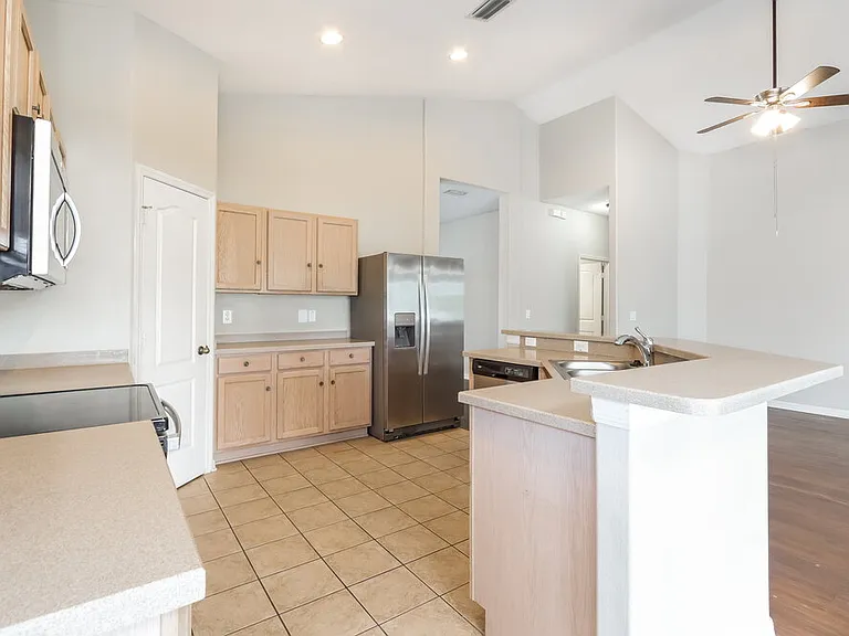 3832 Washburn Pl — Photo 6