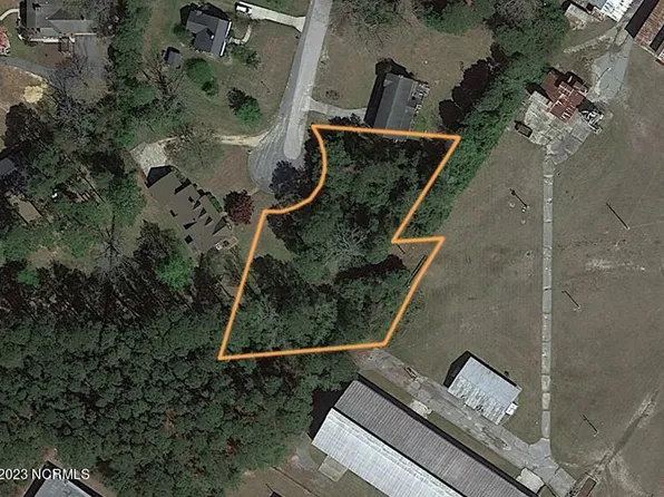 109 Francis Street, Elizabethtown, NC 28337