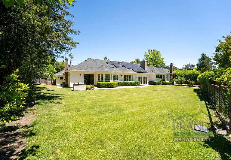 121 Laurel Grove Ave — Photo 4