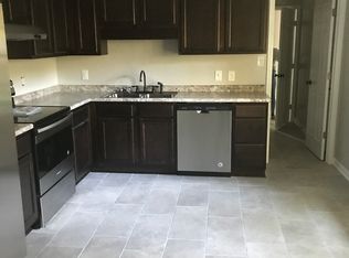1242 Essex Pl, Fayetteville, NC 28301