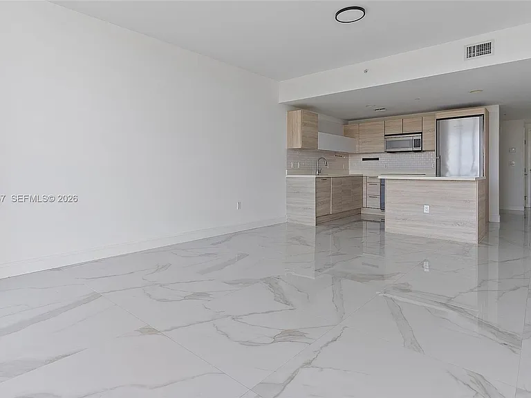 16385 Biscayne Blvd #717 — Photo 29