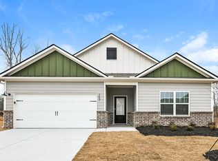 263 Egret Ct, Jefferson, GA 30549