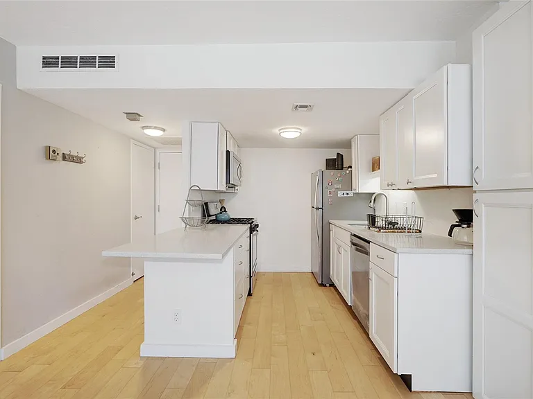 1800 Lavaca St #A-703 — Photo 8