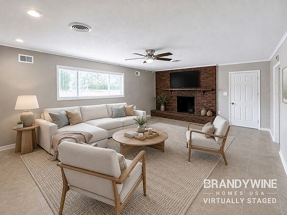 3rd image of 2893 Knightway Rd