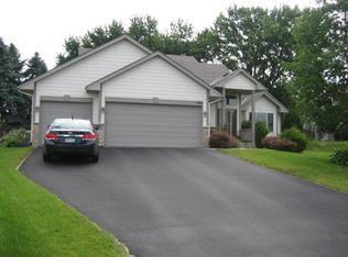 1051 Pelto Path, Woodbury, MN 55129