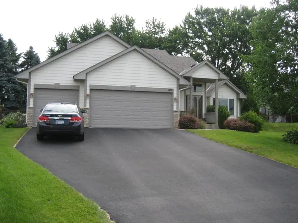 1051 Pelto Path, Woodbury, MN 55129