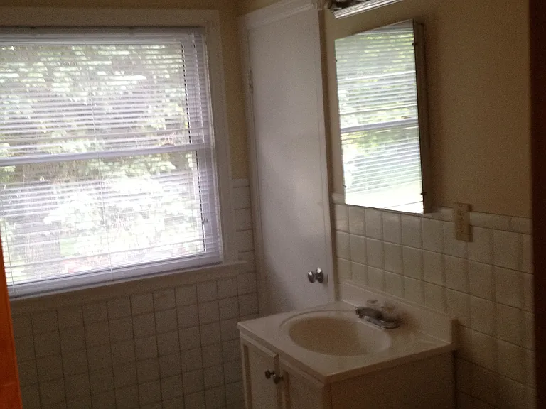 1115 N Mason St — Photo 6