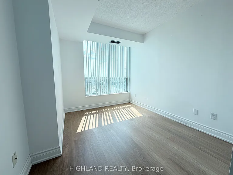 2545 Erin Centre Blvd #1509 — Photo 7