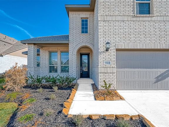 5th image of 2223 Rustboro Dr