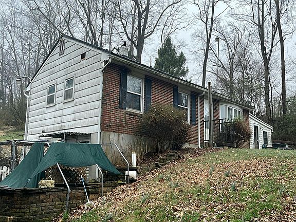 3rd image of 90 Mexico Rd