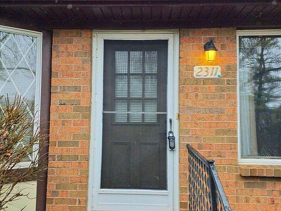 3rd image of 2311 Radcliff Village Dr SE #47