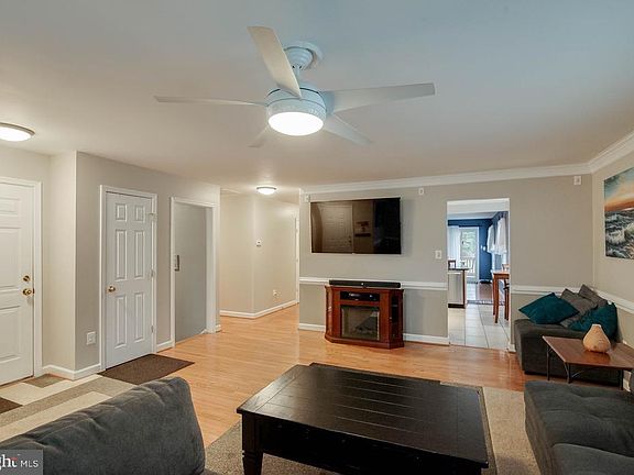 3rd image of 533 Estate Ave