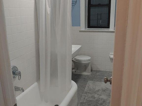 5th image of 89-10 35th Ave APT A1r