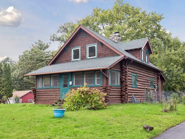 2233 15th Ave E, North Saint Paul, MN 55109
