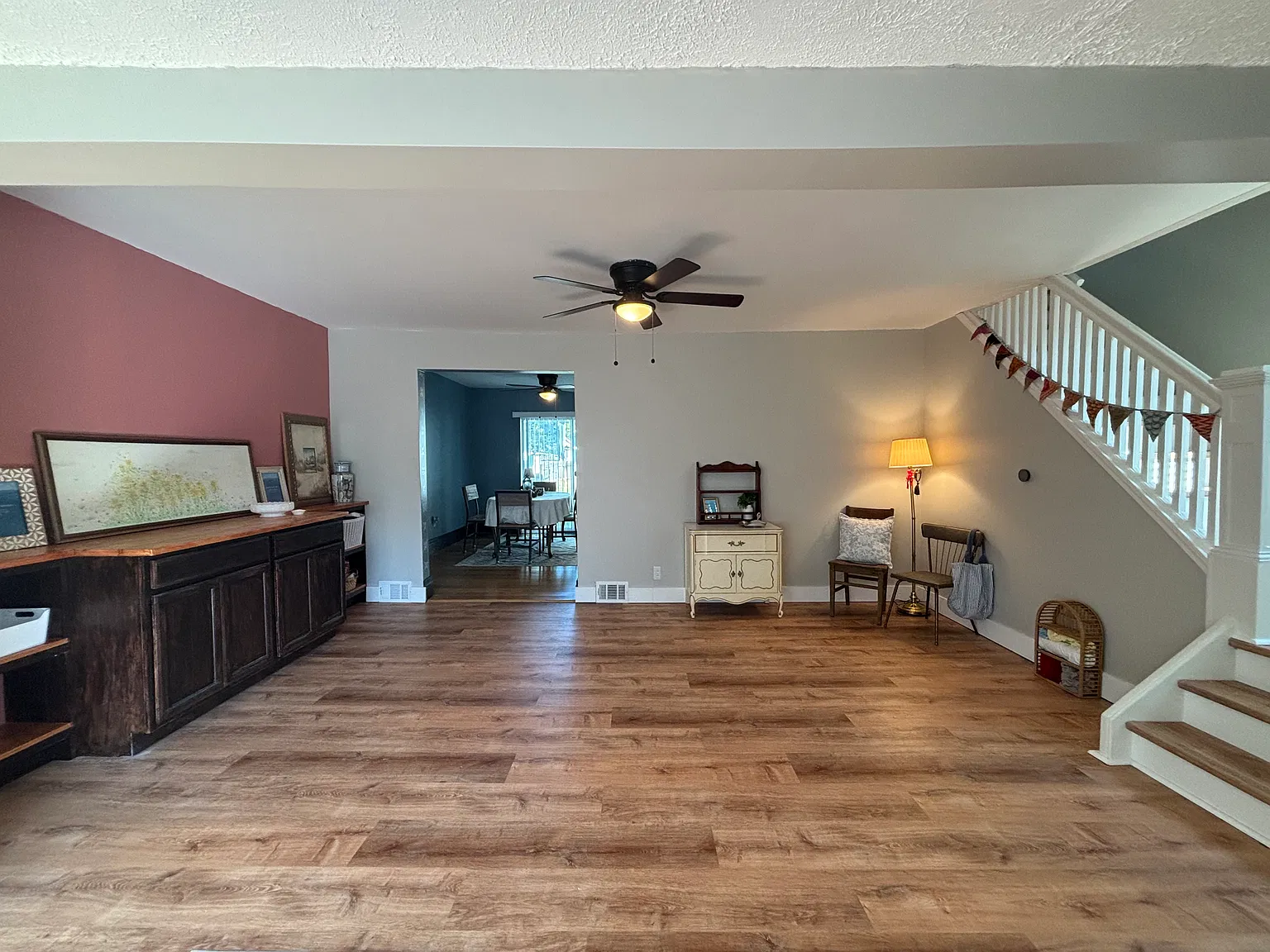 3 bed, 1.5 bath, 1254 sqft, $1,900 — Photo 4