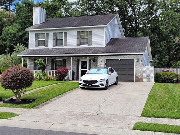 4th image of 118 Elaine St