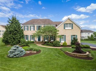 4250 Anthony Dr, Bethlehem, PA 18020