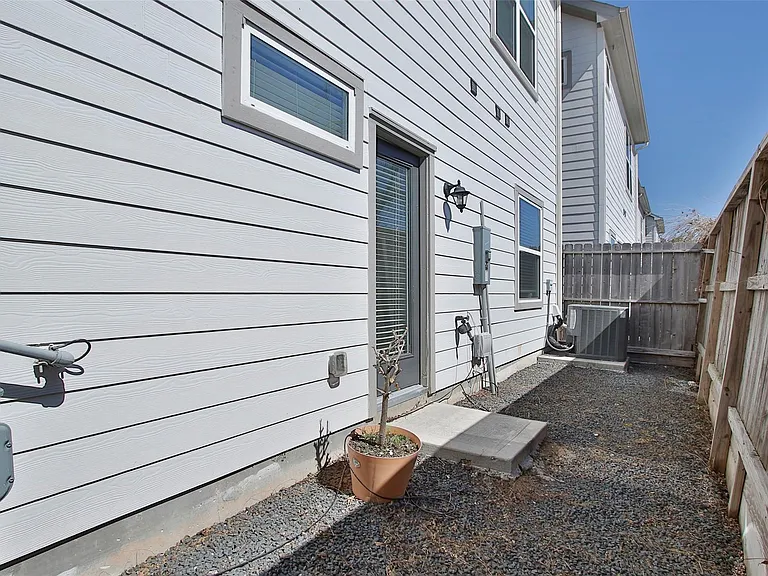 126 Knightsbridge Park Ln — Photo 18