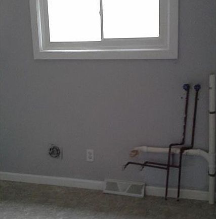 5th image of 2060 McKinley Ave